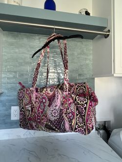 Vera Bradley Large Original Duffel Bag – Very Berry Paisley #063 (2010)