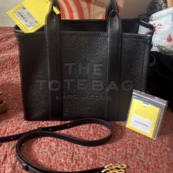 Marc Jacob’s Medium Tote Bag (black Leather)