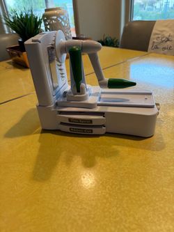 VEGGETTI PRO brand spiral vegetable slicer
