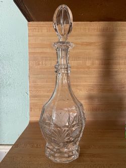 Wine and liquor decanter