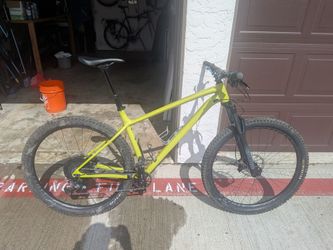 2022 Specialized Fuse Comp 29er