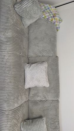 Powered reclining sectional