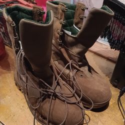 New Danner USA Rivot TFX 8" Coyote Boots Men's Size 6 1200G Gore-Tex