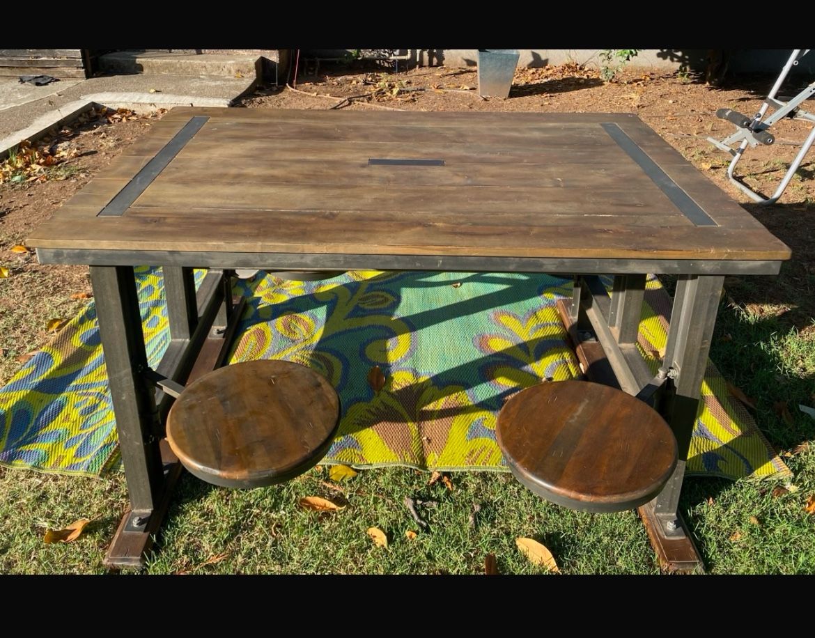 Metal Dinning Table