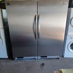 64 In Frigidaire Galaxy Side-by-side Refrigerator And The Freezer Annoying