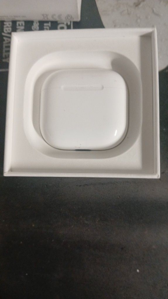 Never Turned On Apple   Air Pods-4 Base Model