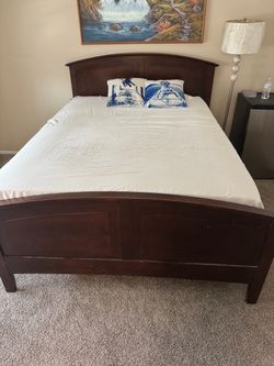 Queen Bed Dark Cherry Wood