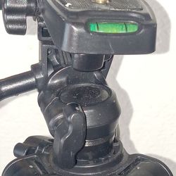  Tripod With Level