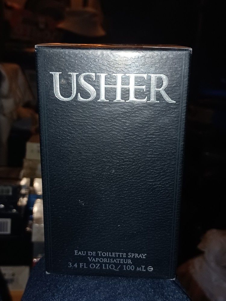 USHER EAU DE TOILETTE SPRAY 3.4 FL.OZ