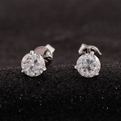 Moissanite Earrings 0.5 carat