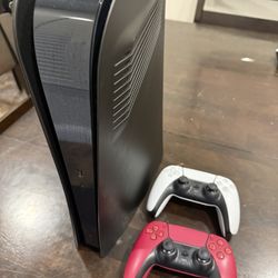 PlayStation 5 Digital With Controllers 