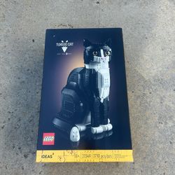 Tuxedo Cat Lego Set