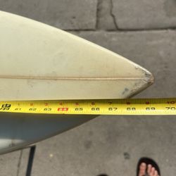 5’9 Surfboard
