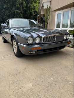 1996 XJ6 Jaguar Daimler Edition
