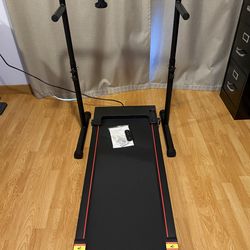 Walking pad and adjustable handrails