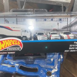 HOTWHEELS Premium 