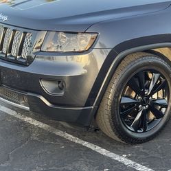 Jeep Cherokee 2013 Hood 