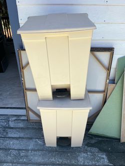 Trash can