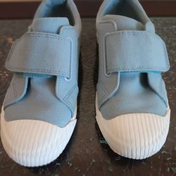 Velcro Sneakers