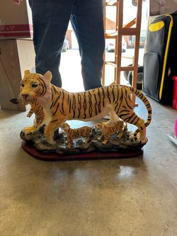 Tiger with Cubs Resin Figurine Statue