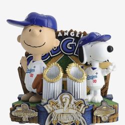 Charlie Brown & Snoopy Los Angeles Dodgers 2025 Back To Back World Series Champions Peanuts Trophy Dual Bobblehead