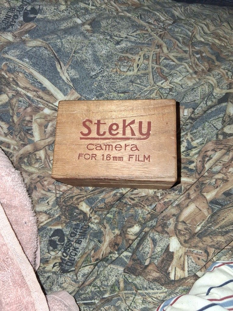 Steky Camera For 16 Mm Film