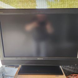 Sony Bravia LCD 32in TV 