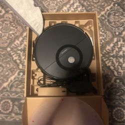 Roborock EW550 Robot Vacuum Cleaner and mop System