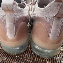 Nike Air Max-Women’s Size 8 1/2-Used Like new 