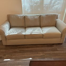 Haverty’s Couch EXCELLENT CONDITION
