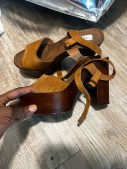 Steve Madden 8 Wooden Platforms