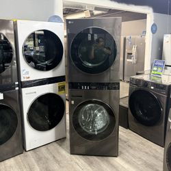 🔥 LG - 4.5 Cu. Ft. HE Smart Front Load Washer and 7.4 Cu. Ft. Electric Dryer WashTower with Steam and Built-In Intelligence - Black Steel🔥