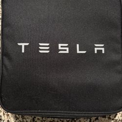 Tesla mobile charger