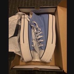 NIB WOMENS SIZE 8 CONVERSE SHOES PLATFORM BLUE