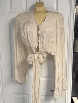 Kiko Cream Tie-Front Long Sleeve Crop Top XL