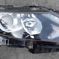 2017 2018 2019 3020 NISSAN ROGUE RIGHT PASSENGER HEADLIGHT HEAD LAMP