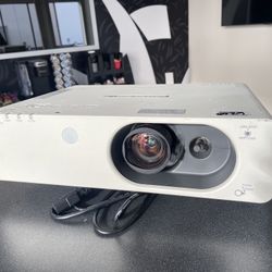 Panasonic HDMI Projector