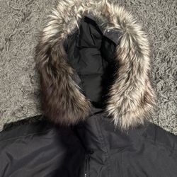 550 Northface Down Parka  Faux Fur Medium 
