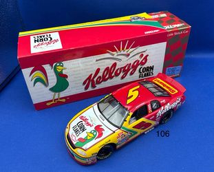Action 1:24 Terry Labonte #5 Kelloggs BANK