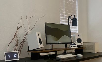 PC Bundle (with monitor/accessories)