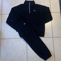 Alo Sweatsuit