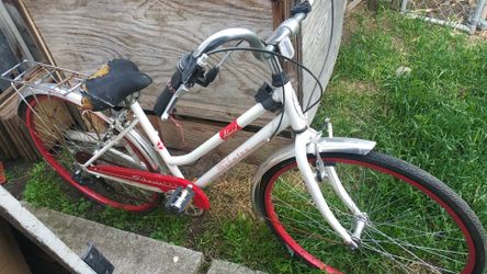 Schwinn cruise bike