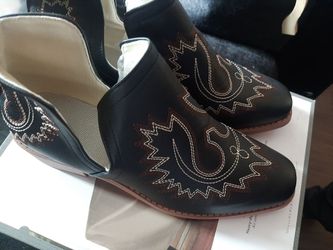 Women shoes size 7