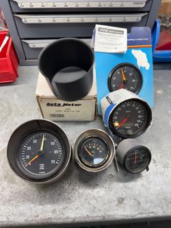 VDO Programmable Gauges and other cockpits health monitoring systems