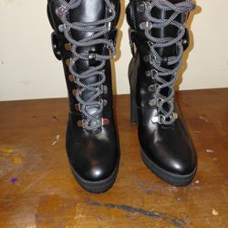 DKNY Black Moto Lace-Up 4” Heel 1” Platform  Faux Leather Ankle Boots size 5.5 M