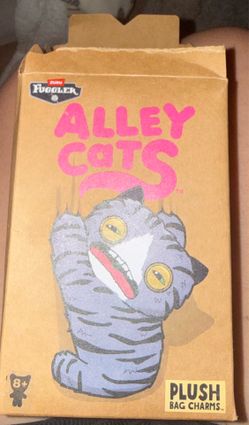 Fuggler alley cats plush bag keychains (wrinkled mcstinkles) NEW open box, sealed package