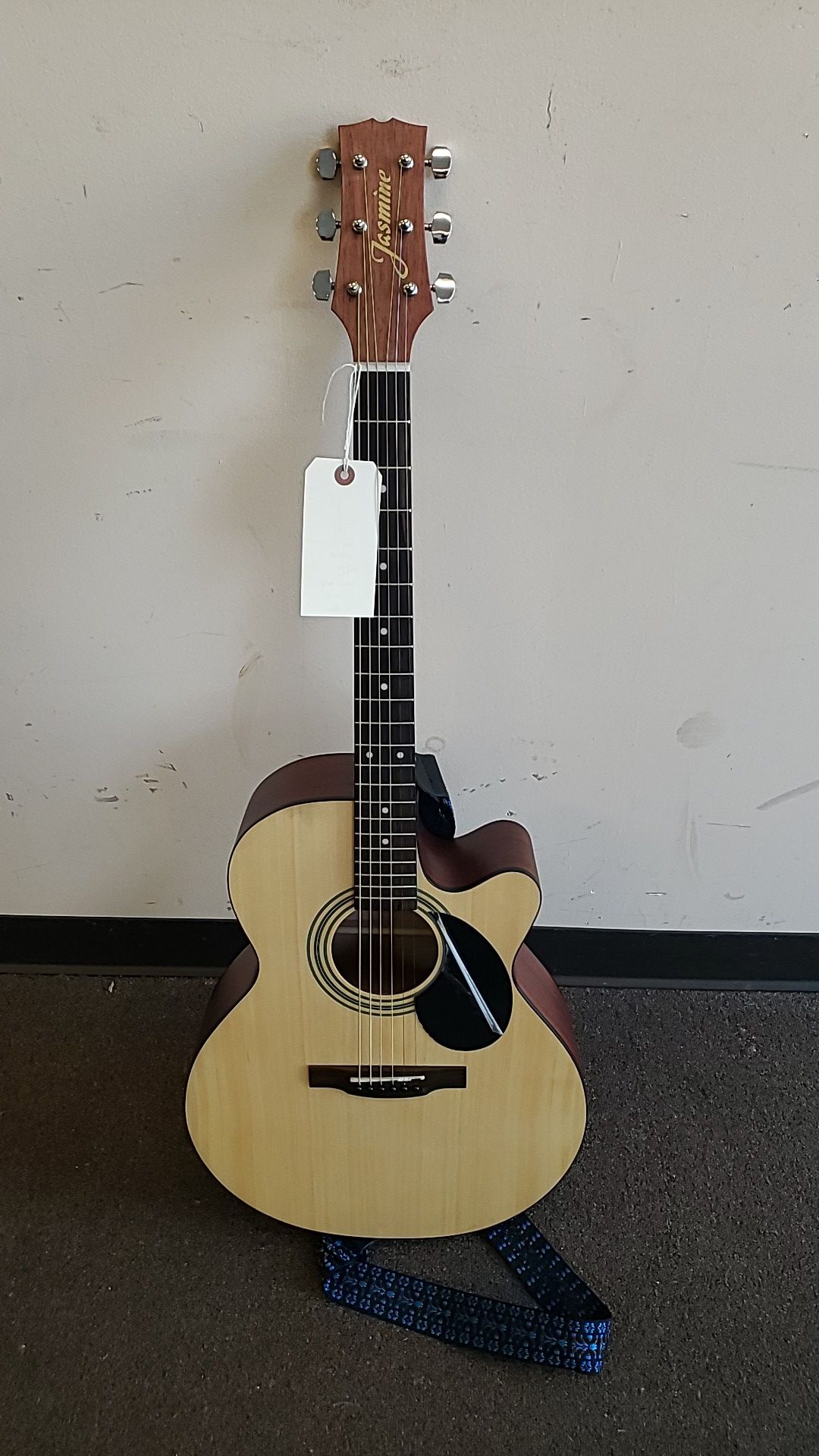 Jasmine S34C Cutaway Acoustic Guitar