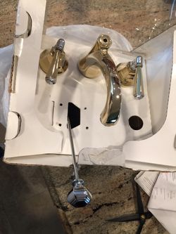 Gianni brass 8” widespread lavatory faucet set