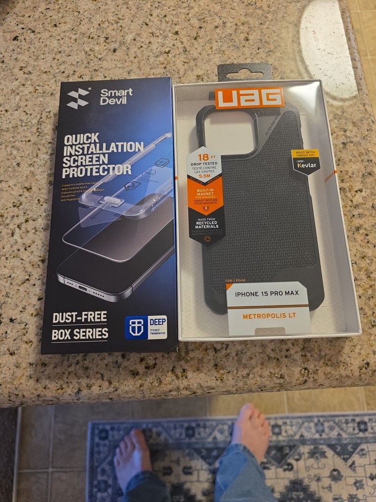 Iphone Screen Protector and phone case for I phone 15 PRo MAX