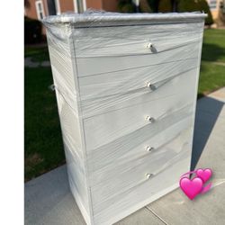 5 Drawer Dresser